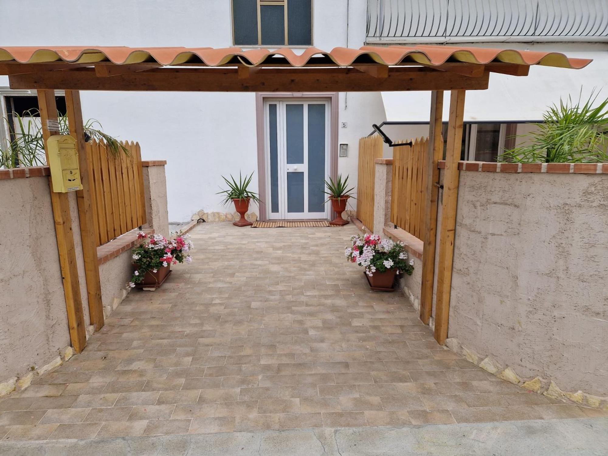 Nina'S House 1 A 300 Metri Dal Mare Apartment Santa Caterina Dello Ionio Marina Ngoại thất bức ảnh